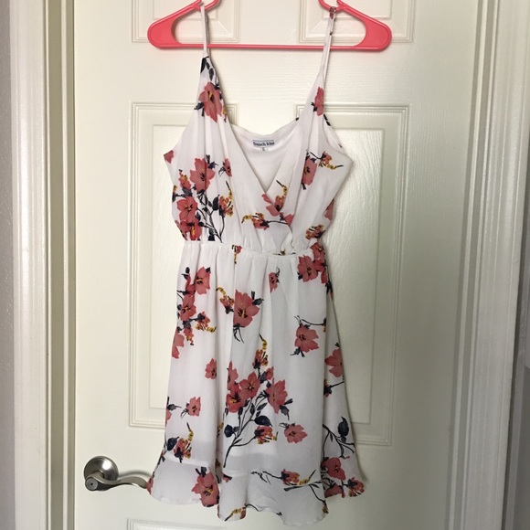 French Kiss Dresses French Kiss Floral Dress Size L Poshmark